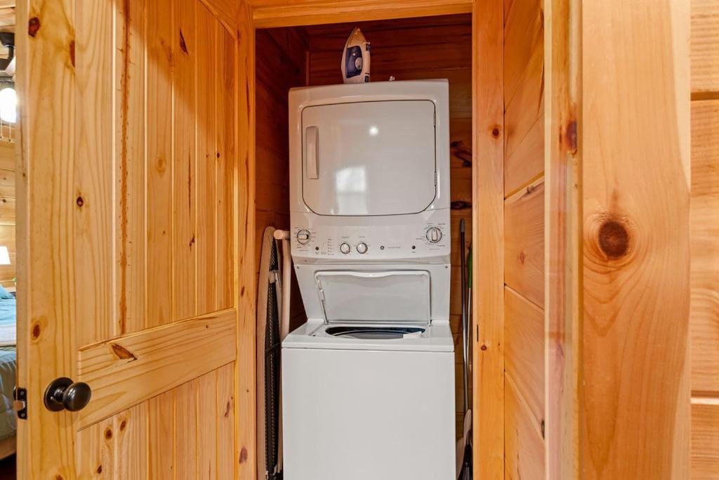 Vila Bobcat Den By Eden Crest Gatlinburg Exteriér fotografie
